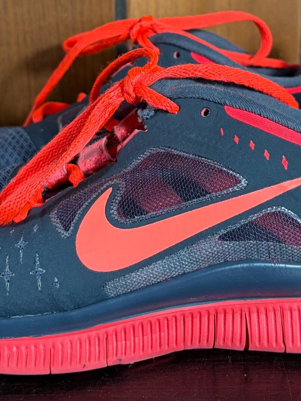Nike Free Run+ 3 5.0 Running Shoes Womens Sz 6.5 Gray/Bright Crimson 510643-060